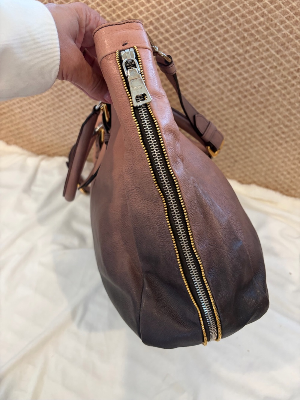 PRADA VITELLO DAINO LEATHER BAG - Picture 8 of 9